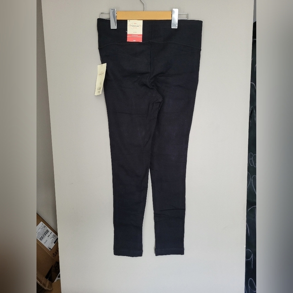 NEW St. John's Bay Black Leggings Slim Fit Size Small  (24) - Picture 3 of 6